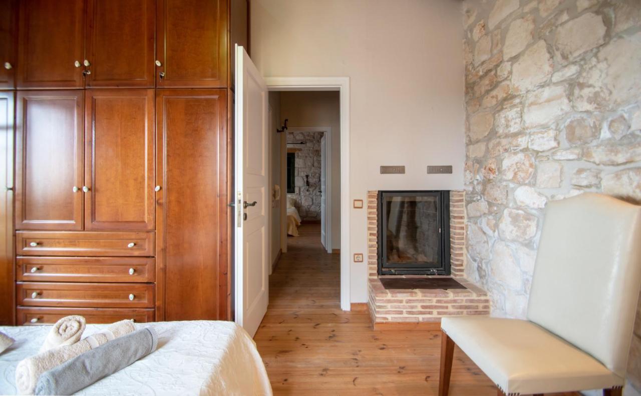 Valory's House - The Stone House *