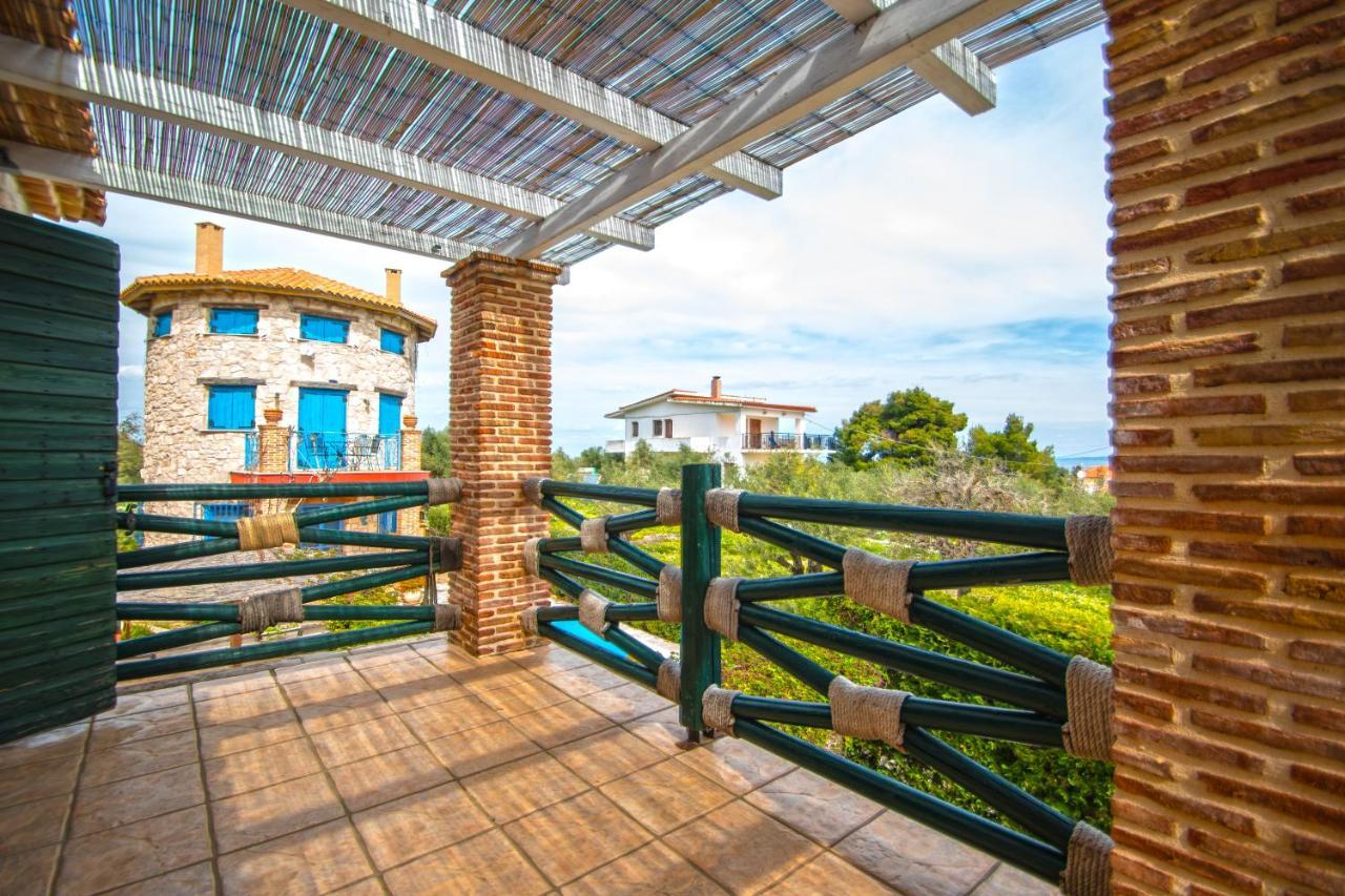 Valory's House - The Stone House Villa
